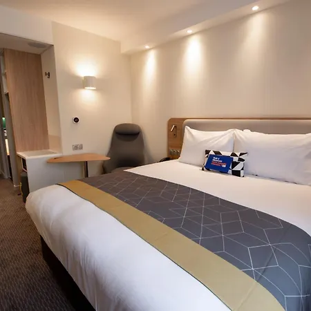 Express - Arcachon - La Teste, An Ihg La Teste-de-Buch