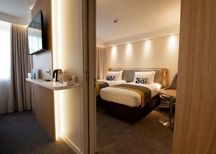 Express - Arcachon - La Teste, An Ihg 3*