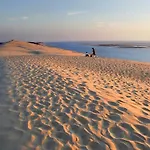 Express - Arcachon - La Teste, An Ihg לה-טסט-דה-בוש