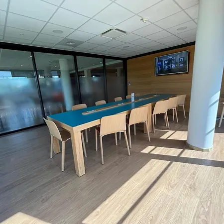 酒店 Express - Arcachon - La Teste, An Ihg 拉特斯特德布赫